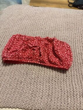 Red Floral Bandeau Headband - Stylish Women's Hair Accessory